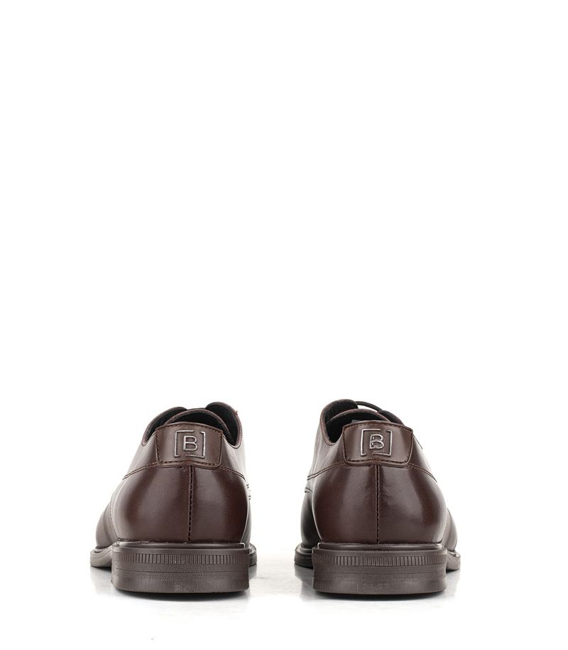 Zapatos-clasicos-de-vestir-acordonados-de-cuero-marron.jpg