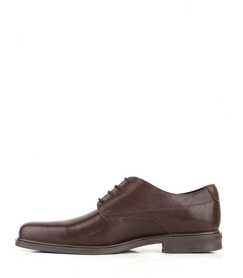 Zapatos-clasicos-de-vestir-acordonados-de-cuero-marron.jpg