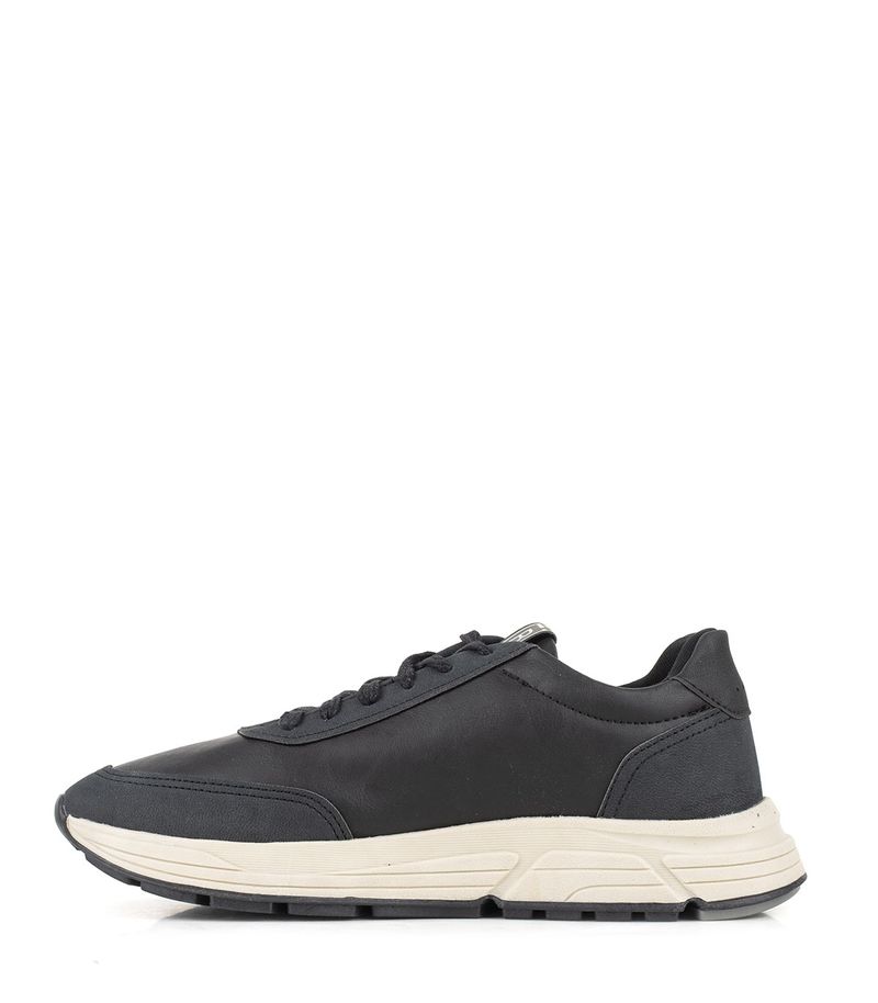 Zapatillas-urbanas-simil-cuero-negro.jpg
