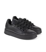 Zapatillas-urbanas-clasicas-de-cuero-negro.jpg