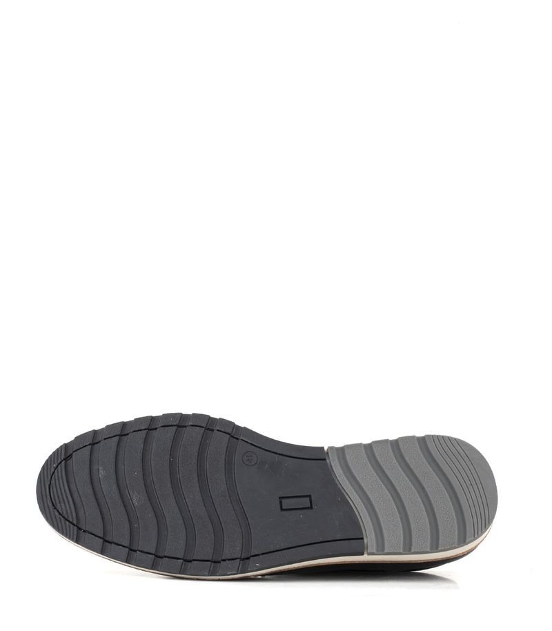 Zapatos-urbanos-en-cuero-negro-con-cordones.jpg