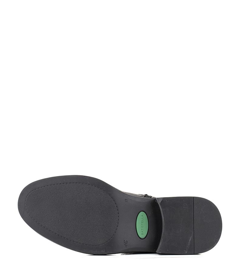 Botas-cortas-con-hebillas-en-cuero-negro.jpg
