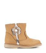 Botas-cortas-en-cuero-maiz-con-flor.jpg