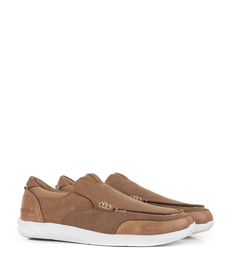 Zapatos-nauticos-en-cuero-suela-con-elastico.jpg