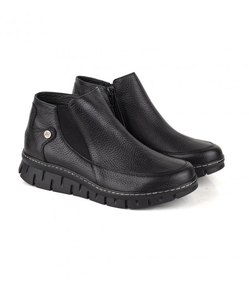 Bota-confort-de-cuero-negro-con-elastico-y-cierre.jpg
