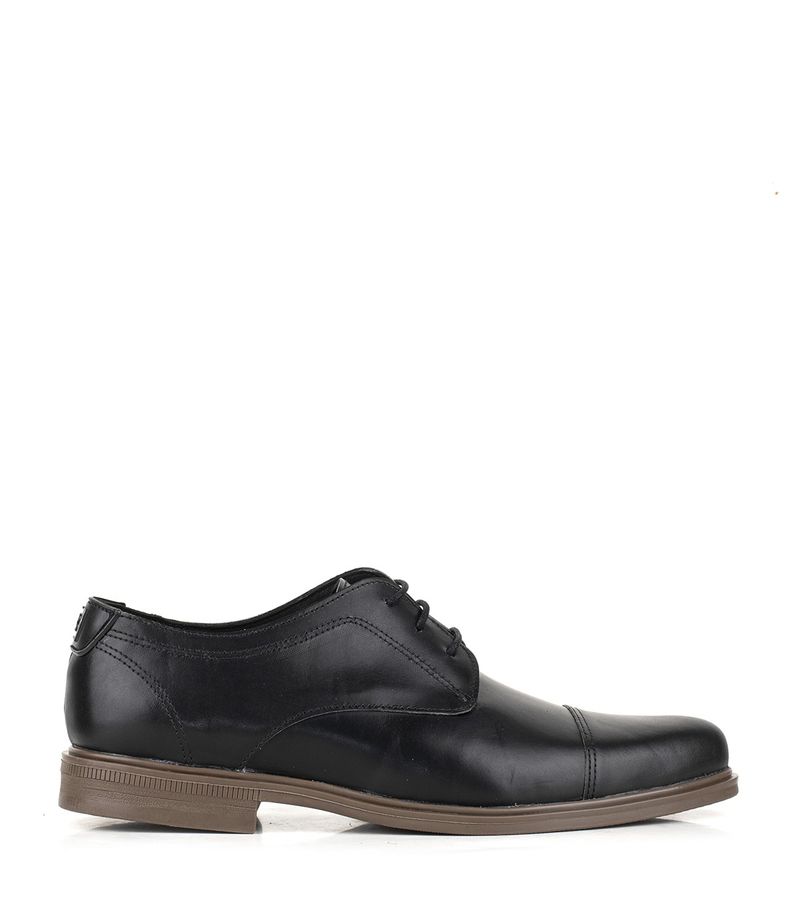 Zapatos-de-hombre-en-cuero-con-puntera-y-base-marron.jpg