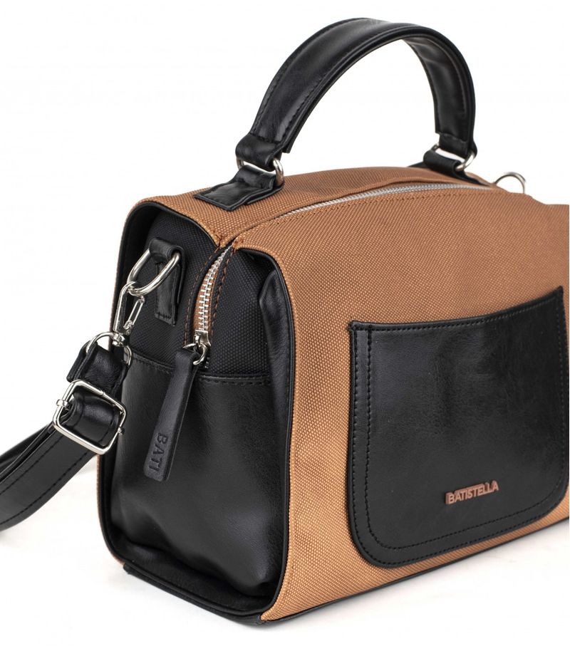 Cartera-simil-combinada-en-suela-y-negro.jpg