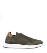Zapatilla-urbanas-de-gamuza-y-tela-en-verde.jpg