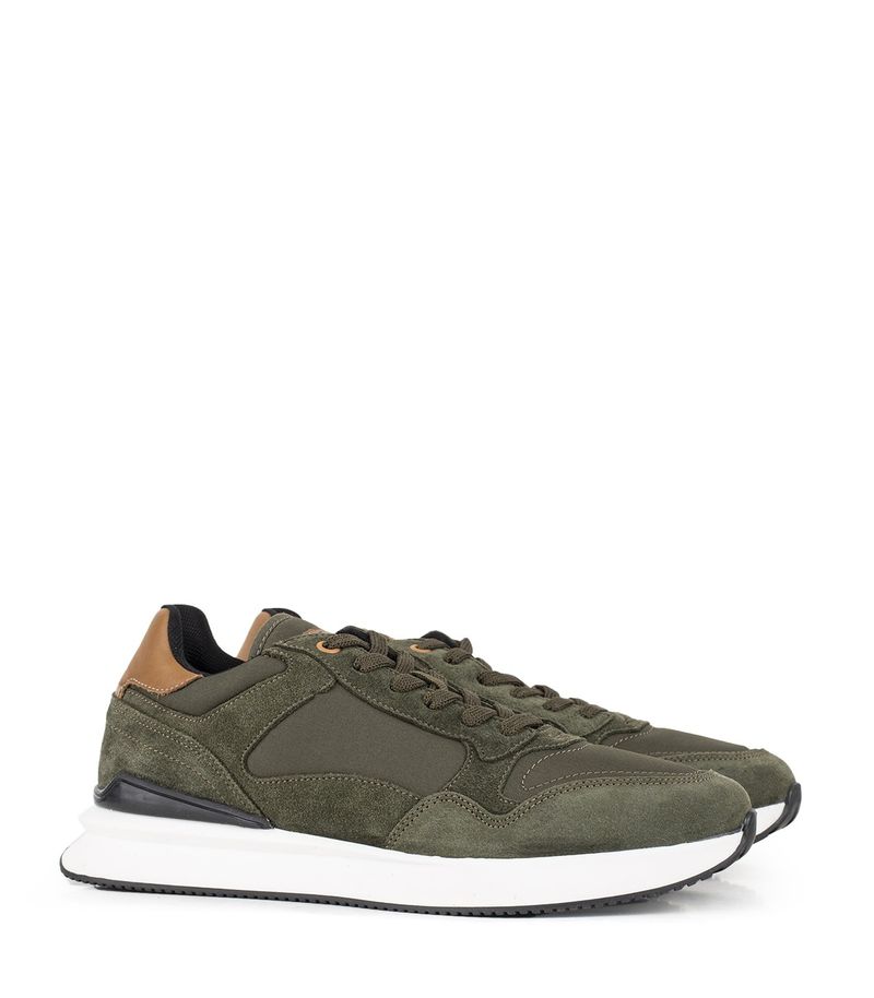 Zapatilla-urbanas-de-gamuza-y-tela-en-verde.jpg