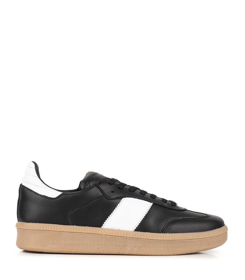 Zapatillas-urbanas-de-cuero-negro-con-base-marron.jpg