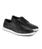 Zapato-urbano-de-cuero-negro-con-base-blanca.jpg
