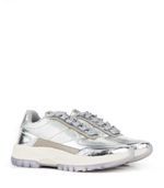 Zapatillas-urbanas-simil-cuero-plata-metalizado.jpg