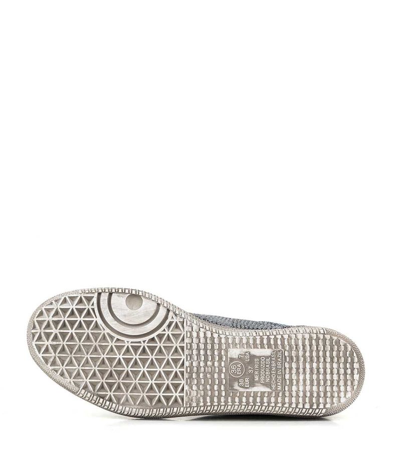 Zapatillas-urbanas-de-tela-negra-combinada.jpg