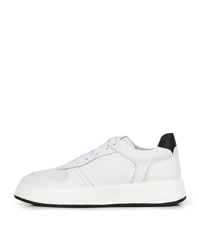 Zapatillas-urbanas-de-cuero-blanco.jpg