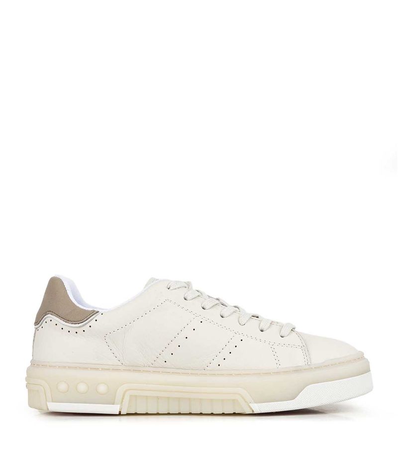 Zapatillas-urbanas-de-cuero-blanco-con-base-combinada.jpg