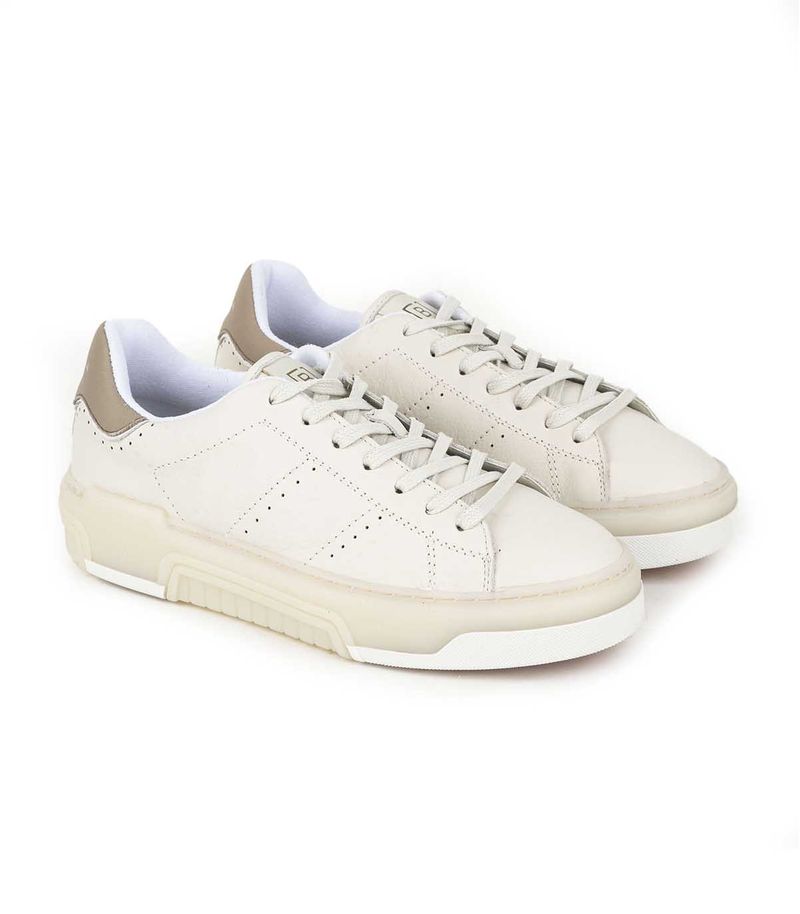 Zapatillas-urbanas-de-cuero-blanco-con-base-combinada.jpg