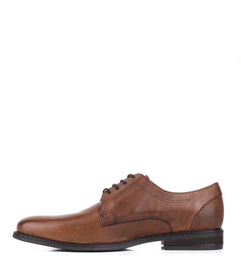 Zapatos-de-vestir-de-cuero-coñac-corte-prusiano.jpg