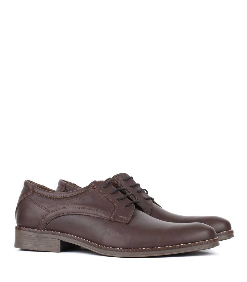 Zapatos-acordonados-de-cuero-caoba.jpg
