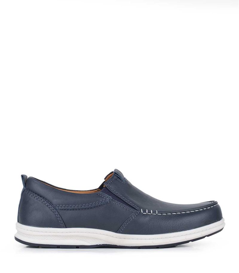 Mocasines-nauticos-de-cuero-azul-con-base-de-goma-cocida.jpg