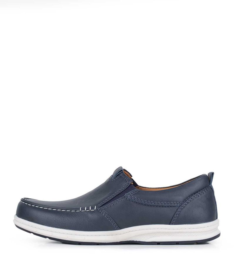 Mocasines-nauticos-de-cuero-azul-con-base-de-goma-cocida.jpg