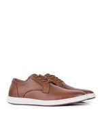 Zapato-urbano-de-cuero-suela-con-base-blanca.jpg