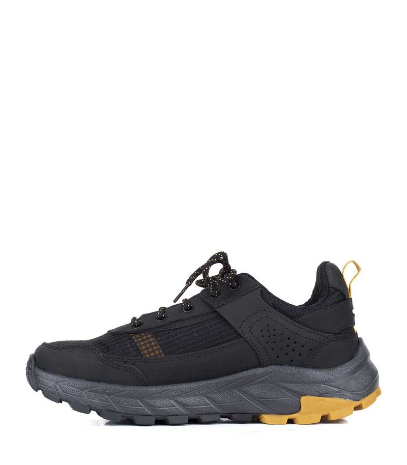 Zapatillas-trekking-de-hombre-en-cuero-y-tela-negra.jpg