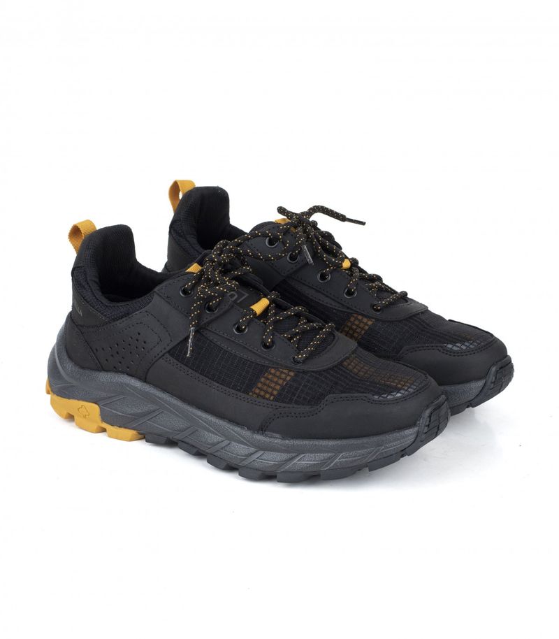 Zapatillas-trekking-de-hombre-en-cuero-y-tela-negra.jpg