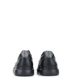 Zapatos-sport-acordonados-de-cuero-negro-y-base-negra.jpg