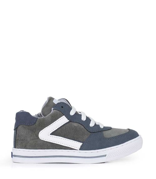 Zapatillas combinadas de simil cuero en azul con gris