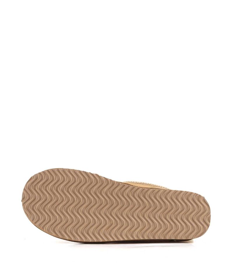 Pantubota-de-gamuza-suela.jpg
