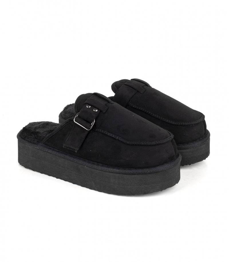 Pantuflas-de-gamuza-en-negro.jpg