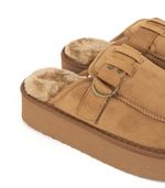 Pantuflas-de-gamuza-en-suela.jpg