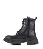 Borcego-negro-de-niña-con-tachas-y-base-chunky.jpg