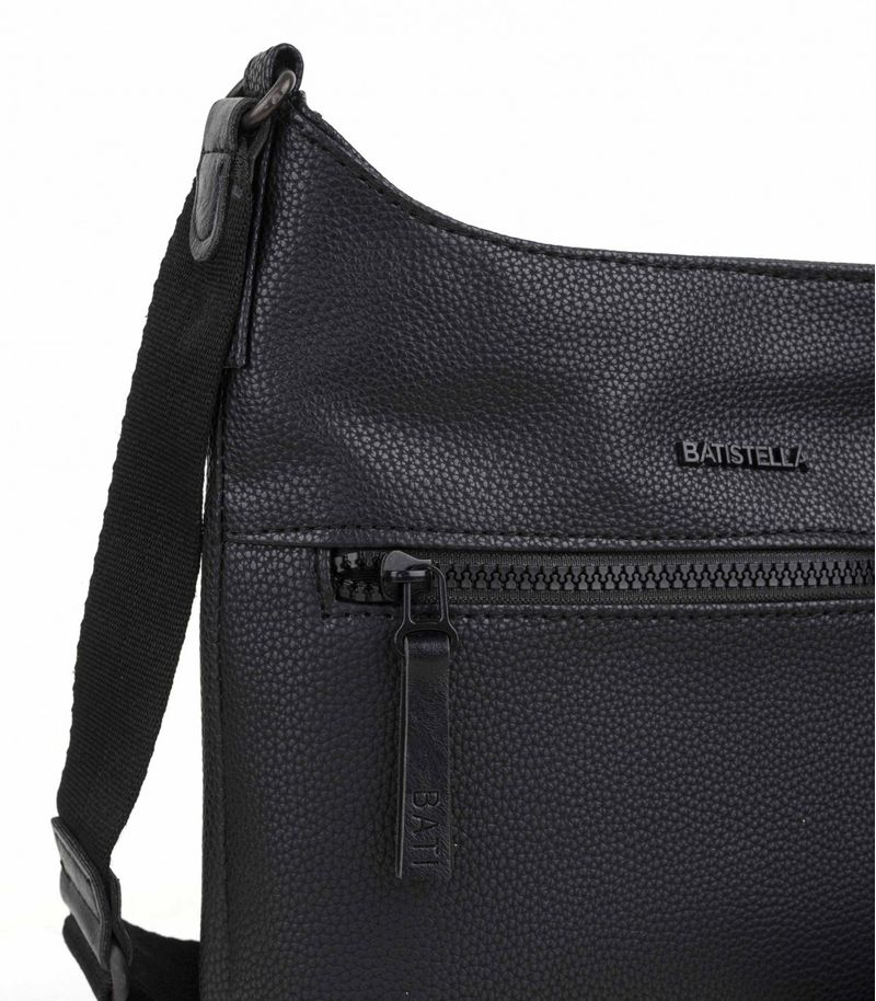 Bandolera-clasica-en-simil-cuero-negro-graneado.jpg