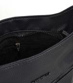 Bandolera-clasica-en-simil-cuero-negro-graneado.jpg