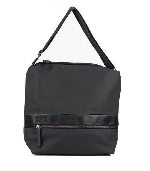 Cartera BATI en símil cuero negro con tira regulable