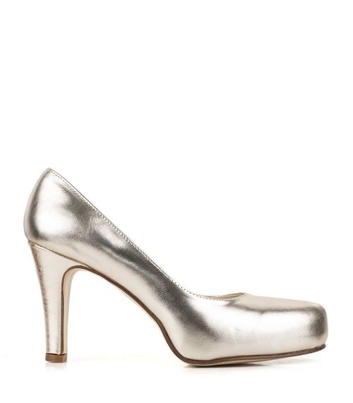 Stilettos clásicos en metalizado platino