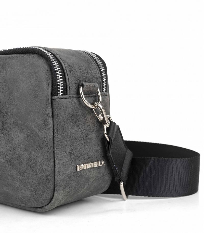 Bandolera-gris-topo-minimalista-en-gris-topo.jpg