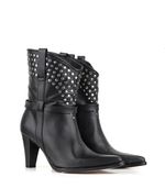 Bota-texana-de-cuero-en-negro-con-tachas.jpg