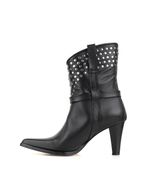 Bota-texana-de-cuero-en-negro-con-tachas.jpg