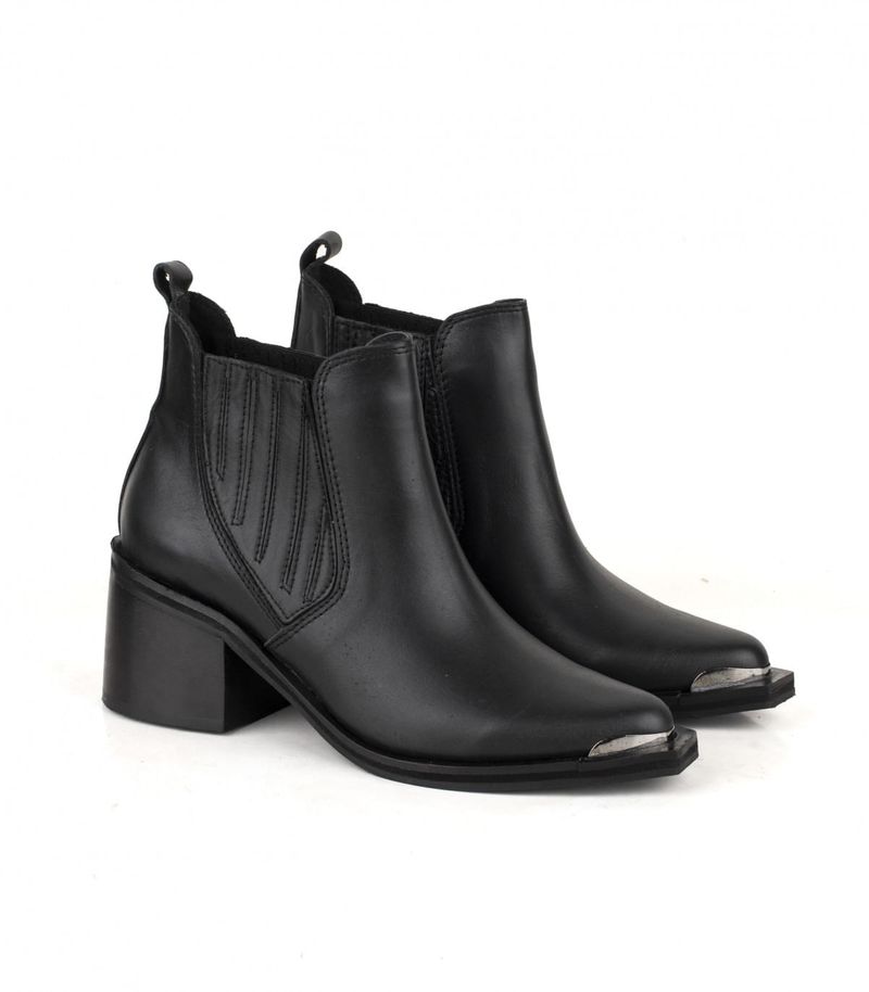 Bota-clasica-de-vestir-en-cuero-negro-con-elastico.jpg