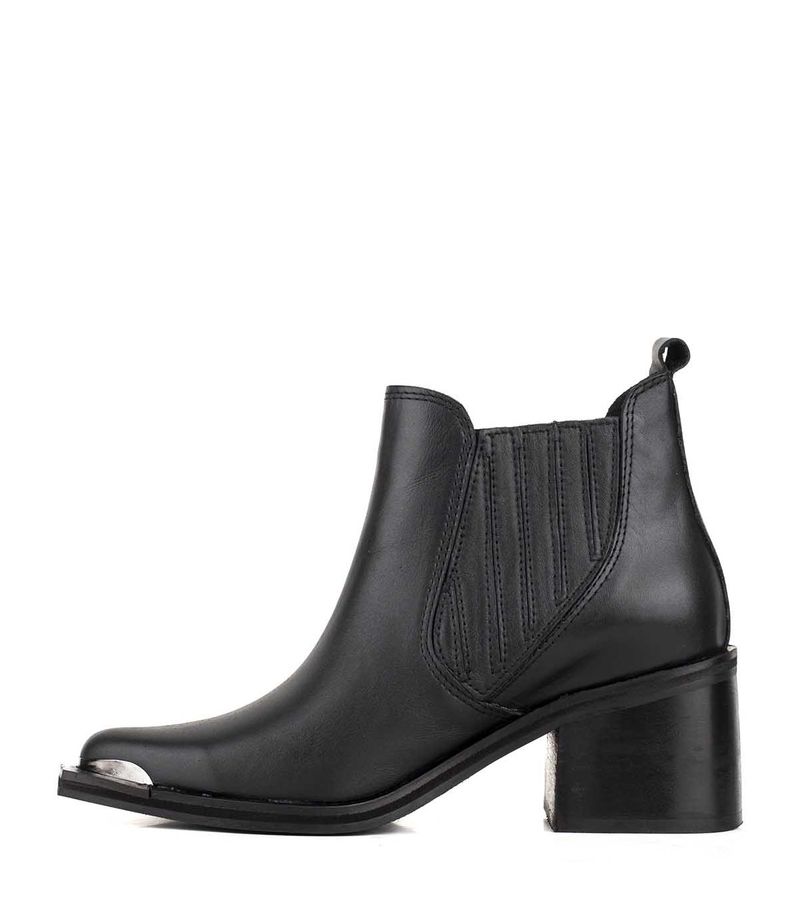 Bota-clasica-de-vestir-en-cuero-negro-con-elastico.jpg