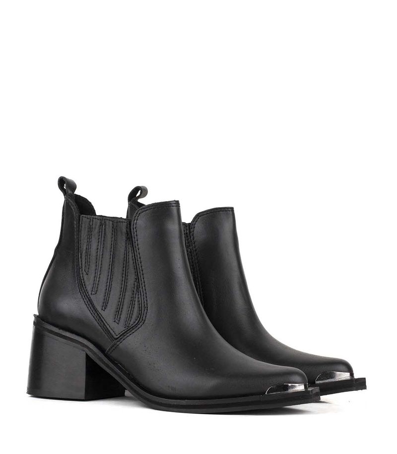 Bota-clasica-de-vestir-en-cuero-negro-con-elastico.jpg