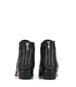 Botas-texanas-taco-bajo-en-cuero-negro-con-tachas.jpg