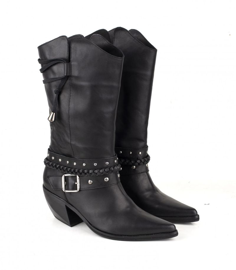 Botas-texanas-de-cuero-negro-con-detalles-de-tiras-y-taco-medio.jpg