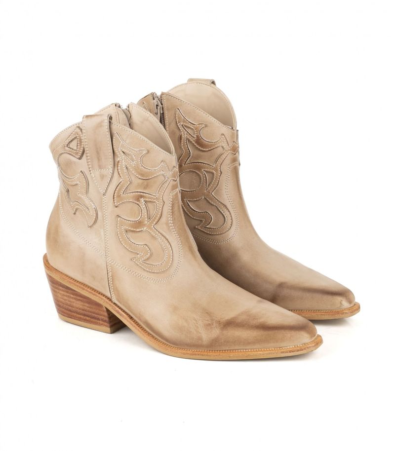 Botas-texanas-en-cuero-hueso.jpg