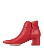 Botas-de-vestir-en-cuero-rojo-con-taco-forrado-y-hebilla.jpg