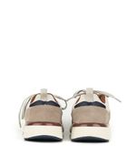 Zapatillas-urbanas-con-recortes-de-simil-en-natural.jpg