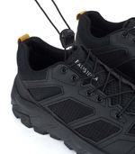 Zapatillas-trekking-en-cuero-y-tela-negro-con-tope-regulable.jpg