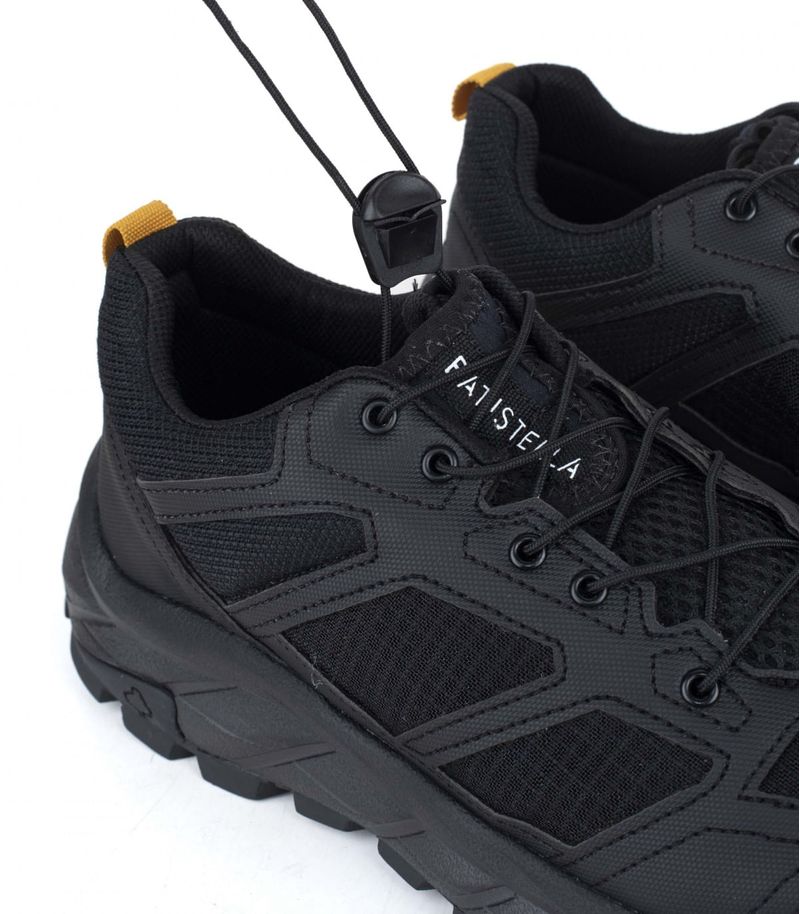 Zapatillas-trekking-en-cuero-y-tela-negro-con-tope-regulable.jpg